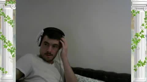 Snapshot of sultansgirls chatting on October 31, 2025, 7:31 am The Sultan online show from October 31, 2025, 7:31 am