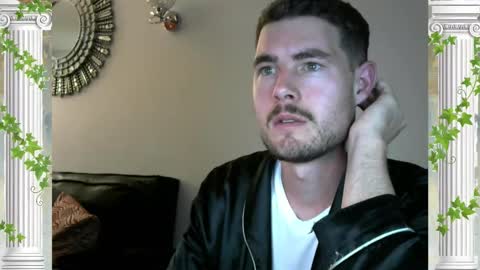 Snapshot of sultansgirls chatting on November 3, 2025, 4:03 am The Sultan online show from November 3, 2025, 4:03 am