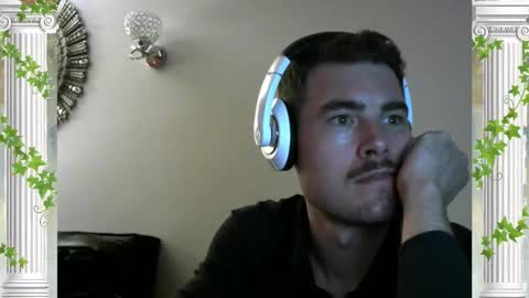 Snapshot of sultansgirls chatting on November 5, 2025, 4:34 am The Sultan online show from November 5, 2025, 4:34 am