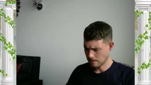 Snapshot of sultansgirls chatting on November 30, 2025, 6:56 pm The Sultan online show from November 30, 2025, 6:56 pm