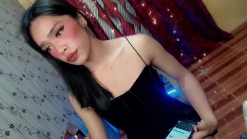 sultry_sirenxx online show from January 7, 2025, 2:42 am