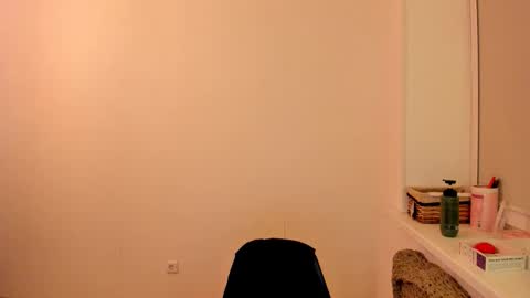 Summer Preston online show from October 5, 2025, 1:04 am