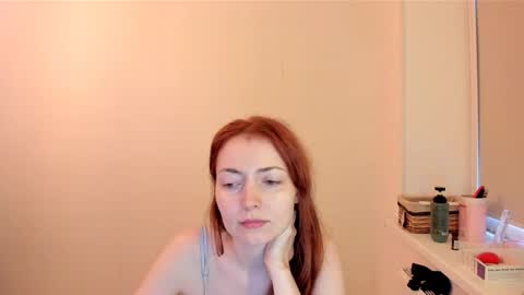 Summer Preston online show from November 19, 2025, 7:19 am