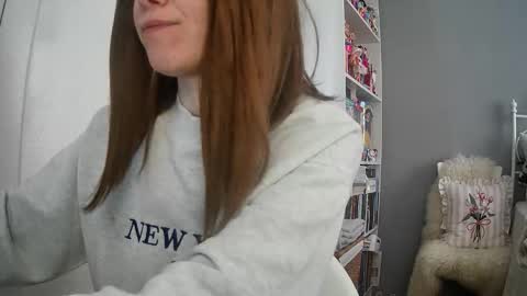 Snapshot of summerbluesky chatting on April 1, 2026, 7:53 am summerbluesky online show from April 1, 2026, 7:53 am