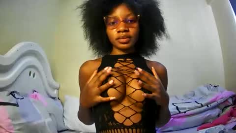 Snapshot of summerbuddy chatting on February 22, 2025, 7:45 am summerbuddy online show from February 22, 2025, 7:45 am