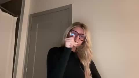 summerclarkee online show from February 28, 2026, 4:30 pm