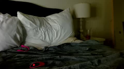 Amber online show from February 11, 2025, 2:57 am