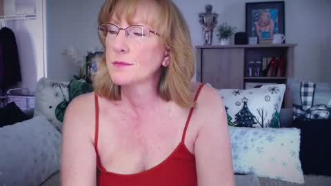 SummerKnightzzz online show from January 14, 2026, 2:01 pm