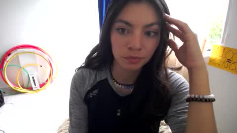 moon1 online show from March 10, 2026, 3:50 pm