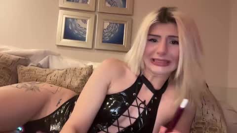 Kate online show from February 20, 2026, 11:49 pm