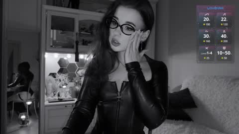 Miss Nelly online show from February 1, 2025, 1:23 am