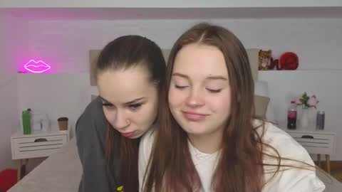 sun_kissess online show from September 9, 2025, 9:47 pm