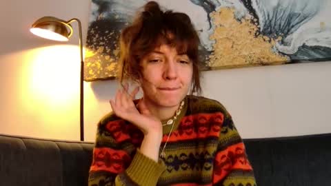 luna online show from April 18, 2026, 5:33 am