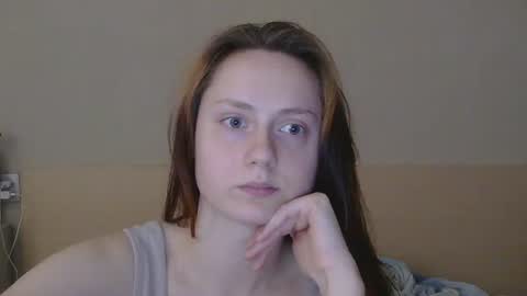 Snapshot of sun_sparkle chatting on June 18, 2026, 11:14 am Olivia online show from June 18, 2026, 11:14 am