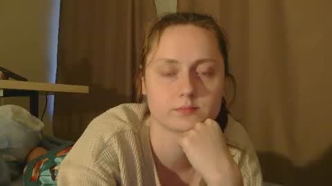 Snapshot of sun_sparkle chatting on June 28, 2026, 6:58 pm Olivia online show from June 28, 2026, 6:58 pm