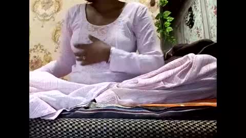 Snapshot of sunali_jain03 chatting on May 28, 2026, 7:16 am sunali_jain03 online show from May 28, 2026, 7:16 am