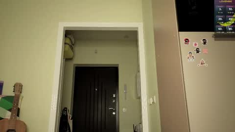 Snapshot of sundragon_ chatting on May 20, 2026, 2:18 am Vicky online show from May 20, 2026, 2:18 am