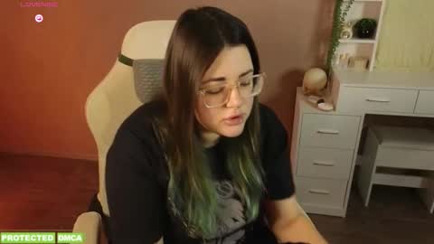 Tina. Im topless model  online show from January 14, 2026, 11:38 am