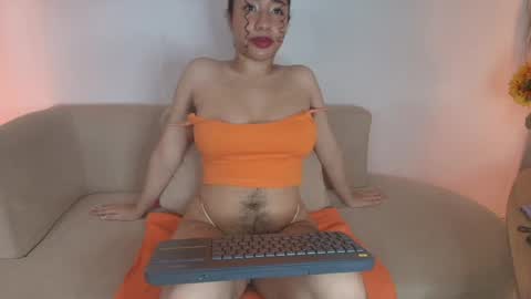 Aillyn Perez online show from April 20, 2026, 3:37 pm