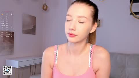 Lily online show from March 3, 2025, 11:22 am