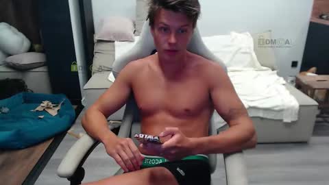 Alice and Sergey online show from September 21, 2025, 8:49 am