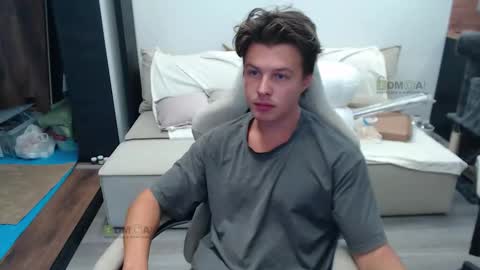 Alice and Sergey online show from October 4, 2025, 6:44 am