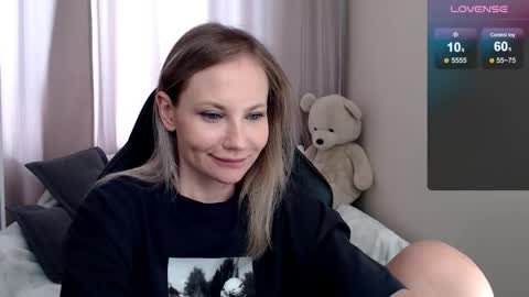 Snapshot of sunny_bunny6 chatting on March 2, 2026, 7:59 am Naomi online show from March 2, 2026, 7:59 am