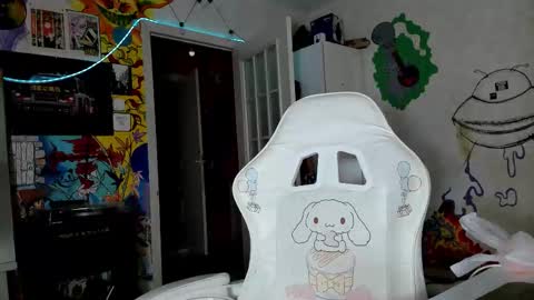 Sunny online show from September 23, 2025, 4:21 pm