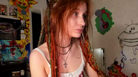 Snapshot of sunny_mouse chatting on June 1, 2026, 9:05 pm Sunny online show from June 1, 2026, 9:05 pm