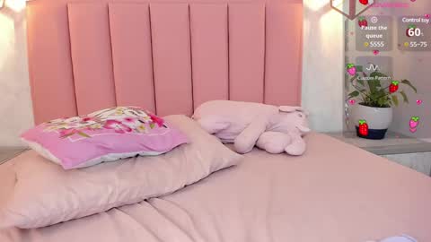  S U N N Y online show from March 10, 2025, 11:06 pm