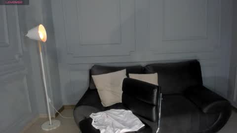 Sunny Rivers online show from March 29, 2026, 4:40 pm