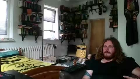 sunr1sa online show from October 7, 2025, 3:42 pm