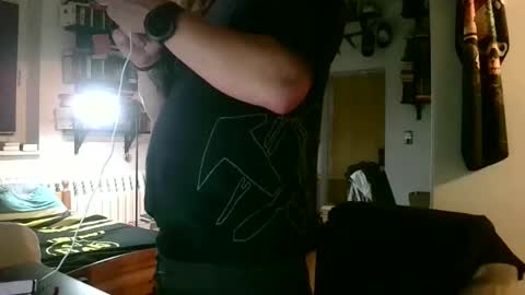 sunr1sa online show from October 13, 2025, 5:13 pm