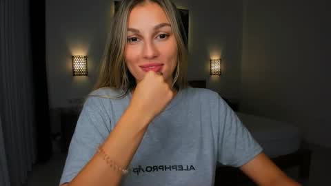 sunsetwithava online show from October 21, 2025, 12:39 pm