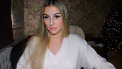 sunsetwithava online show from December 17, 2025, 1:39 pm