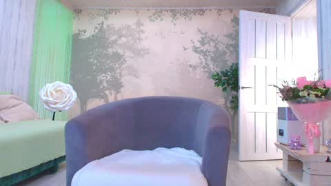 Eva  online show from March 23, 2026, 1:15 pm