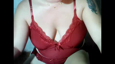 sunshine_38 online show from November 3, 2025, 9:32 am