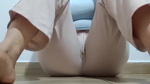 Annie online show from February 2, 2026, 4:22 am