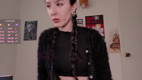 sunshine_girl9 online show from November 19, 2025, 8:09 pm