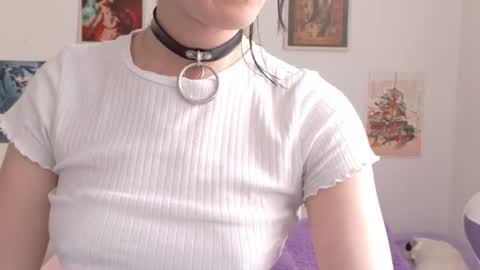 Snapshot of sunshine_girl9 chatting on June 18, 2026, 6:45 pm sunshine_girl9 online show from June 18, 2026, 6:45 pm