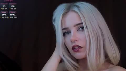 Snapshot of sunshinegirlx chatting on September 21, 2025, 6:15 am Alice online show from September 21, 2025, 6:15 am