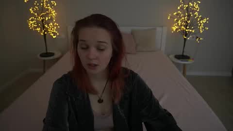 Lola online show from November 16, 2025, 7:14 am