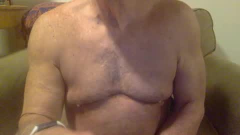 suntrdr077 online show from November 5, 2025, 4:01 am