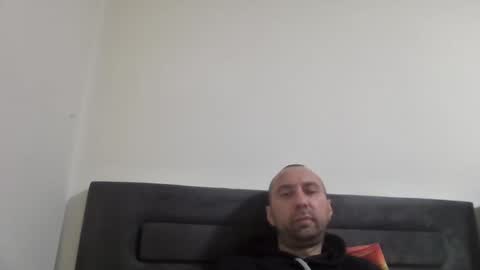 super42835015 online show from December 27, 2024, 5:05 pm