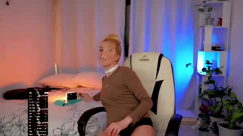 ANNApvt open full info in bio online show from April 12, 2026, 5:51 pm