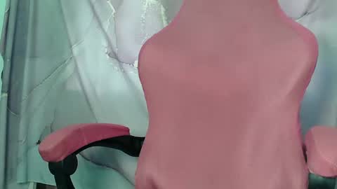 Snapshot of superb_ass25 chatting on March 5, 2025, 5:07 am KIMZY online show from March 5, 2025, 5:07 am