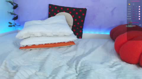 Snapshot of superbdolls chatting on October 5, 2025, 12:36 pm Milana Scarlett online show from October 5, 2025, 12:36 pm