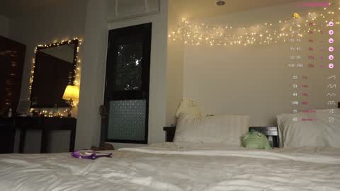 Snapshot of superbdolls chatting on October 10, 2025, 11:15 pm Milana Scarlett online show from October 10, 2025, 11:15 pm