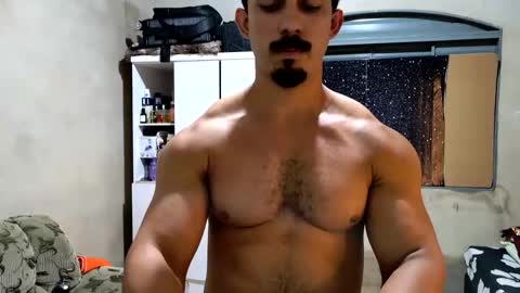 Snapshot of superbigmr chatting on April 1, 2026, 4:02 am james online show from April 1, 2026, 4:02 am