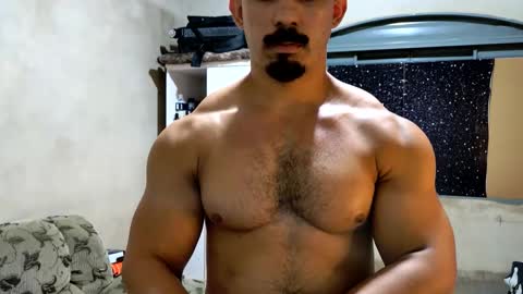 Snapshot of superbigmr chatting on April 11, 2026, 12:37 am james online show from April 11, 2026, 12:37 am